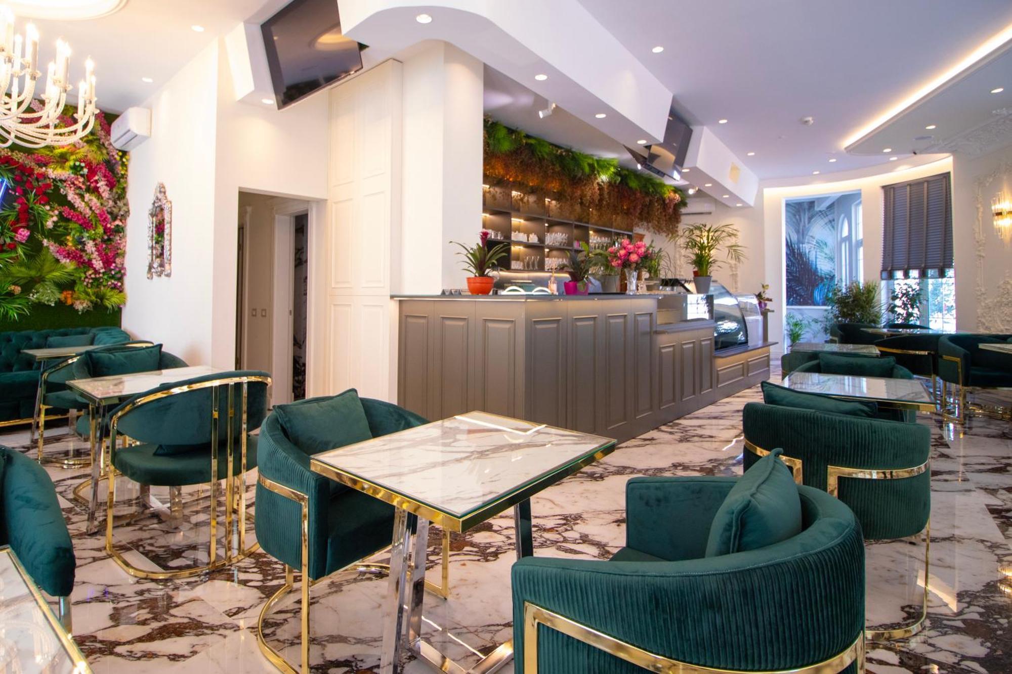 Hotel Ambasada Qta Patza-Kuqani Exteriér fotografie