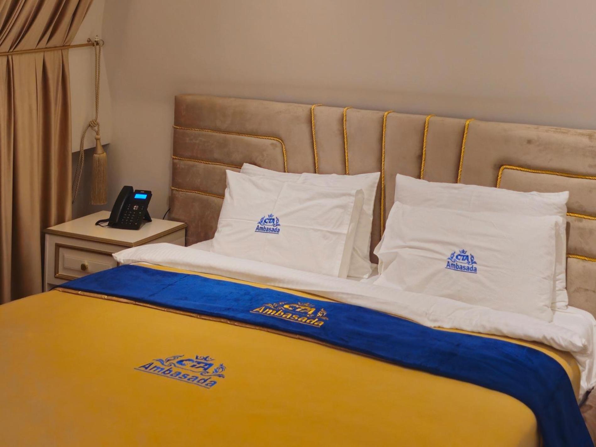 Hotel Ambasada Qta Patza-Kuqani Exteriér fotografie