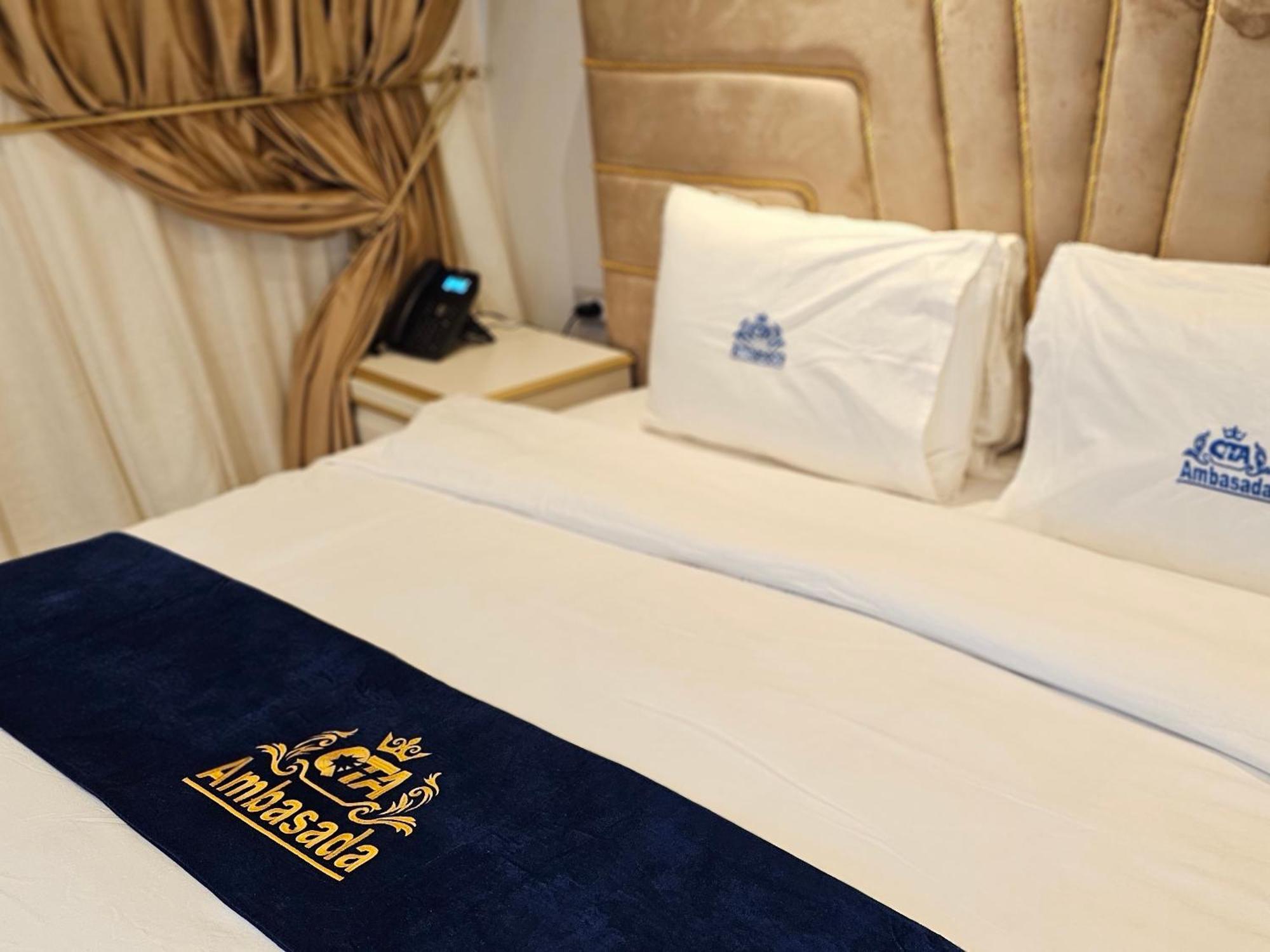 Hotel Ambasada Qta Patza-Kuqani Exteriér fotografie