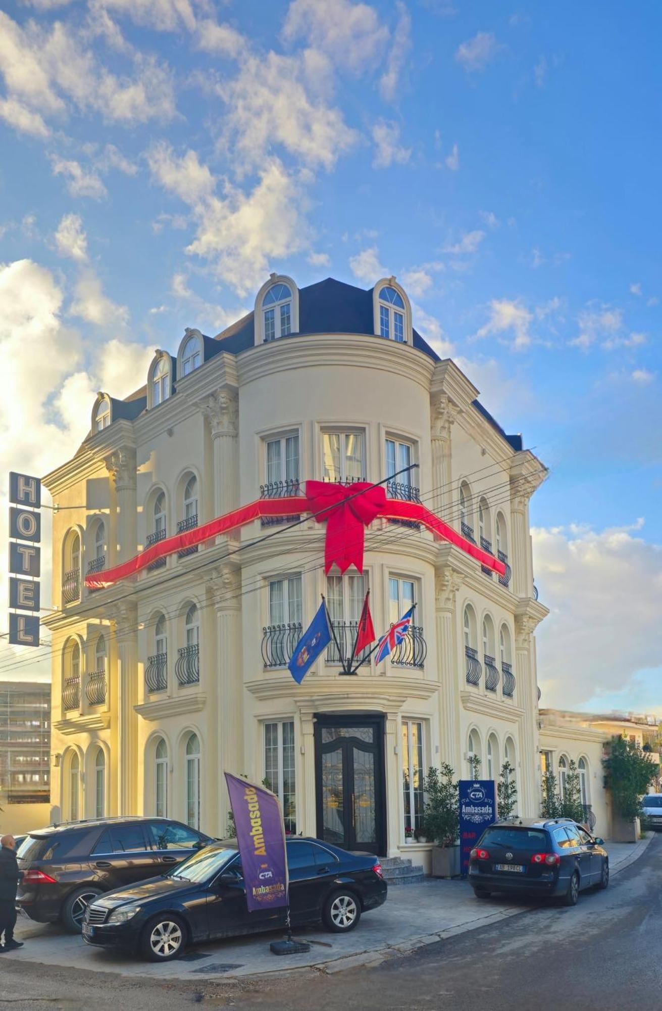 Hotel Ambasada Qta Patza-Kuqani Exteriér fotografie